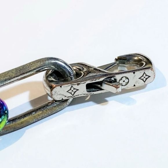 Louis Vuitton iridescent rainbow chain ⛓️ link bracelet - Picture 5 of 11